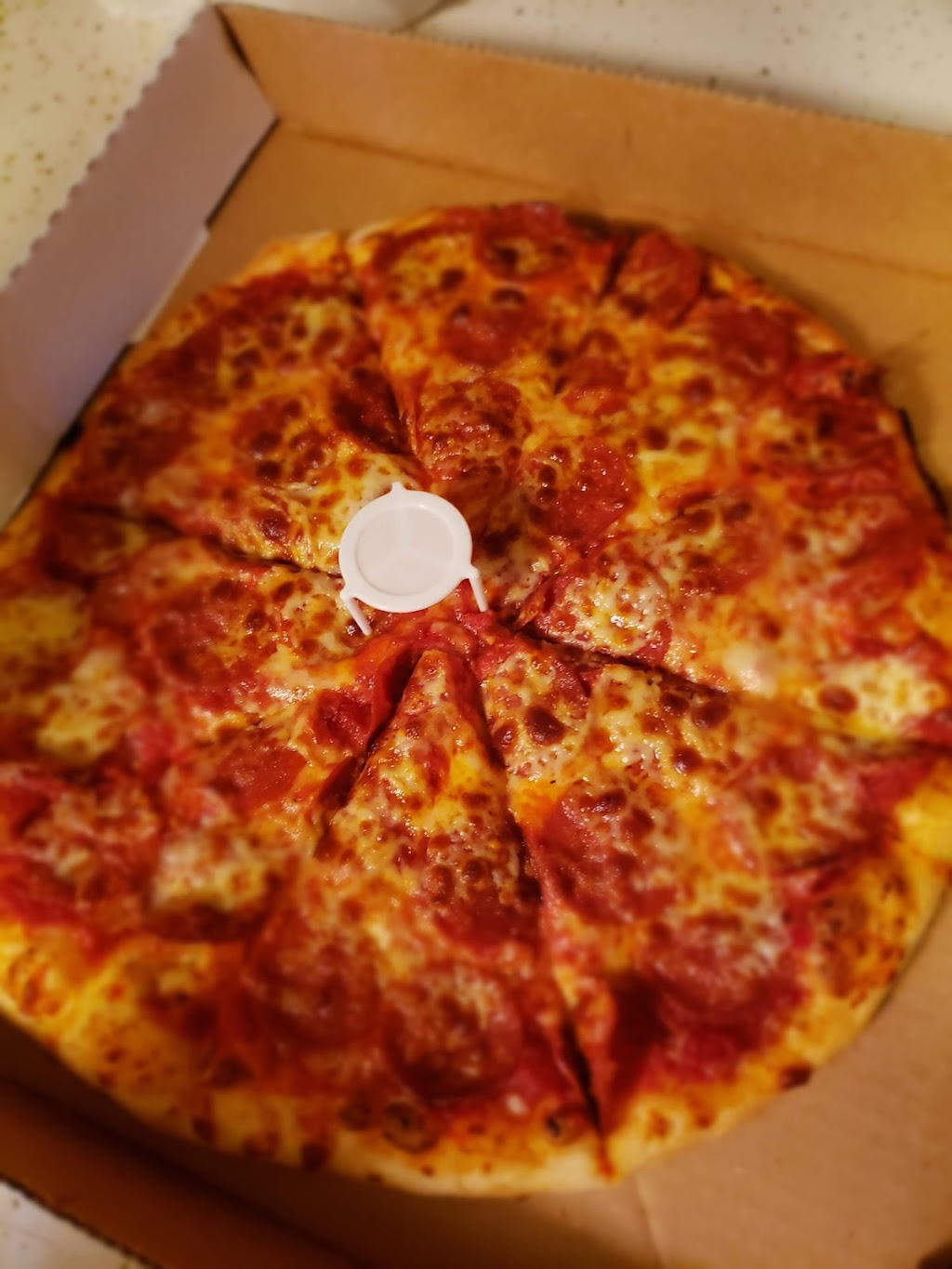 Twin Lakes Pizza and Burgers | restaurant | 462 TX-276, East Tawakoni, TX 75472, USA | 9034474000 OR +1 903-447-4000