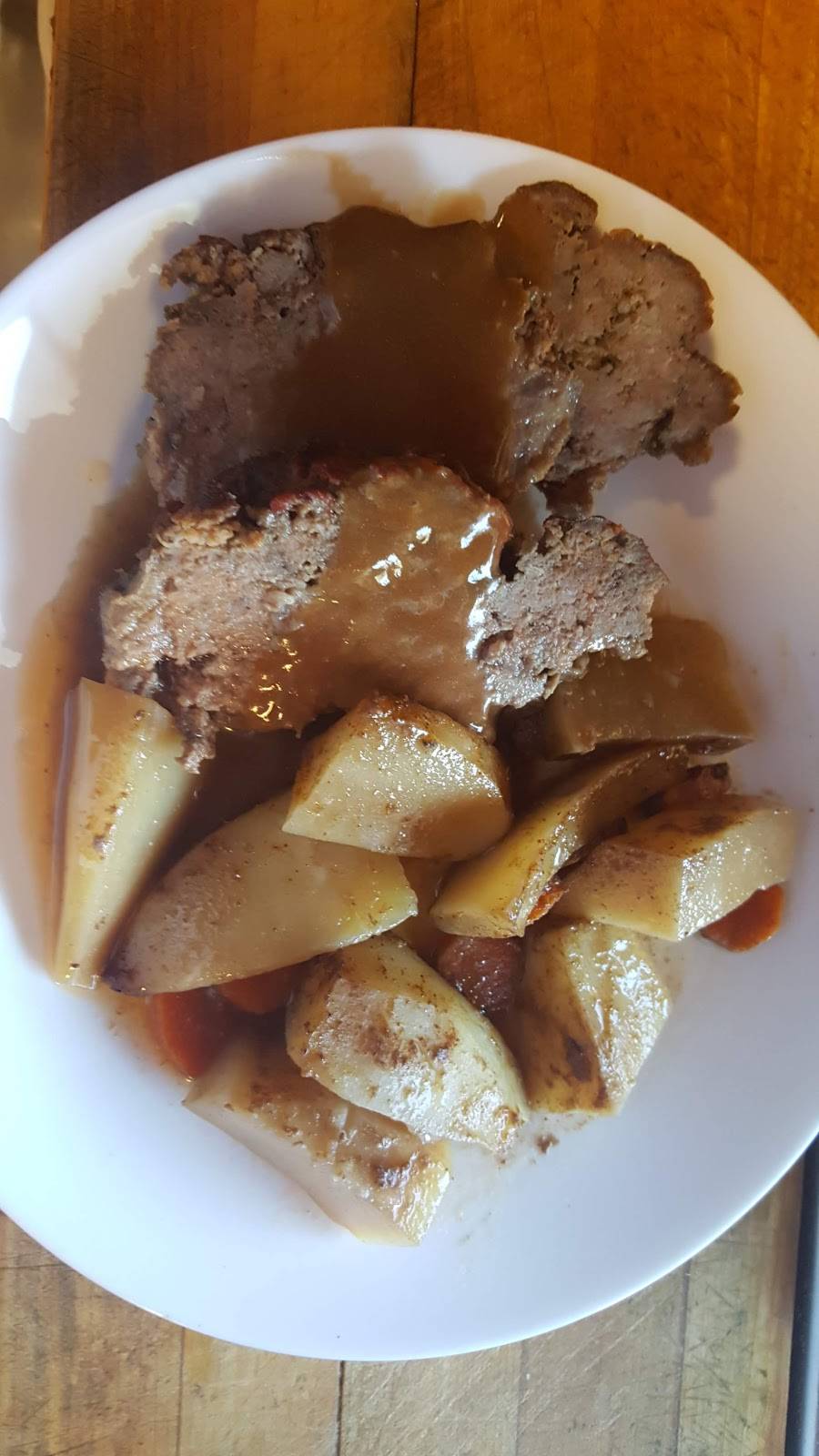 Strohs Tavern | restaurant | 9566 Lake Shore Rd, Angola, NY 14006, USA | 7165490480 OR +1 716-549-0480