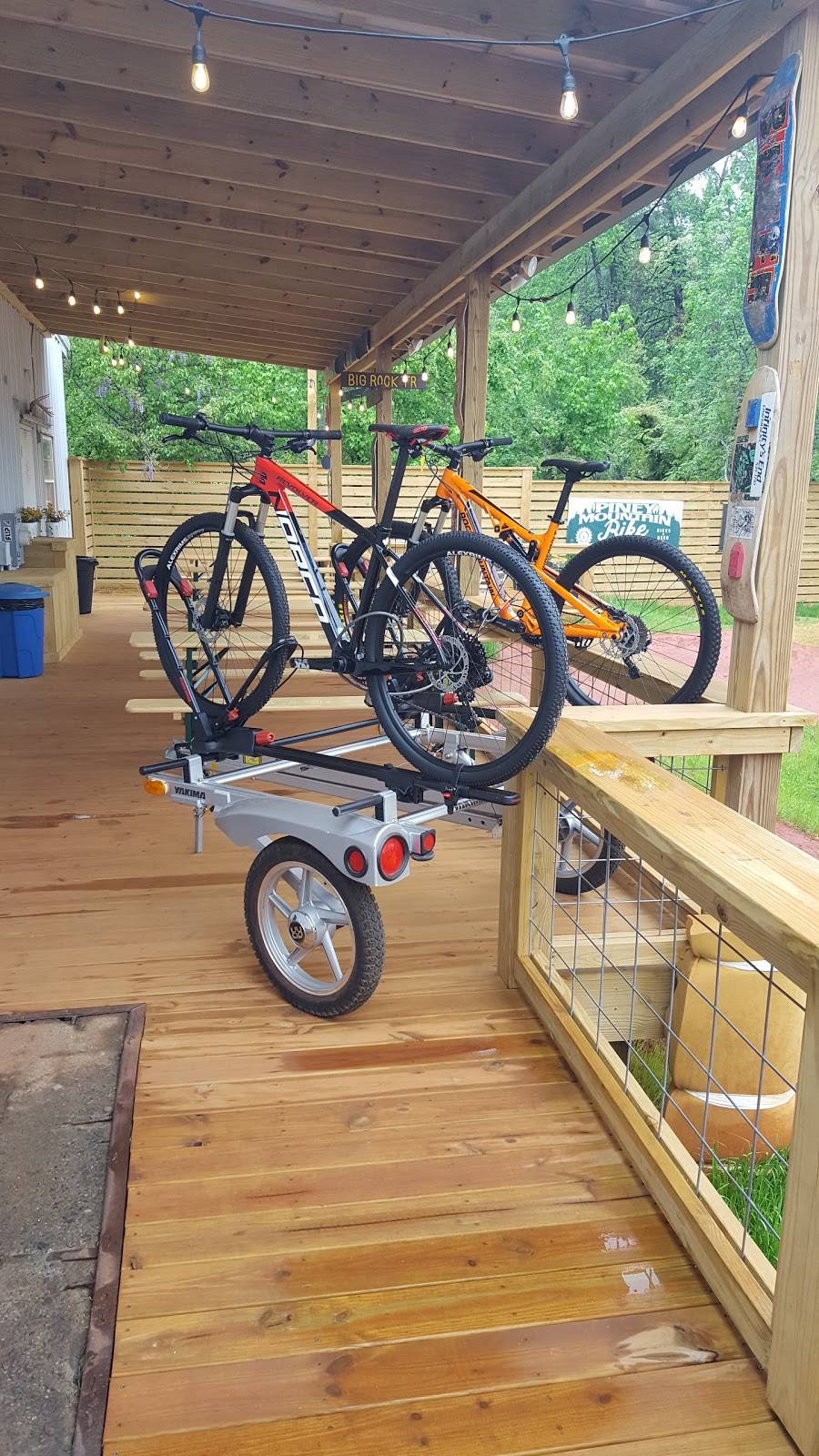Piney Mountain Bike Lounge | restaurant | 20 Piney Mountain Rd, Greenville, SC 29609, USA | 8646032453 OR +1 864-603-2453