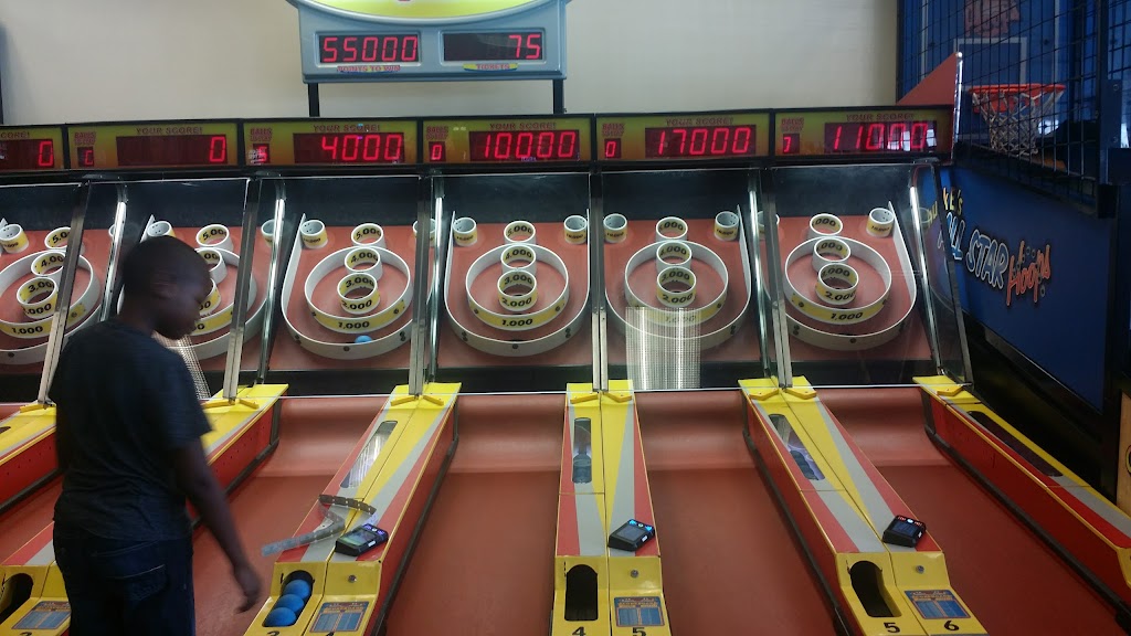 Chuck E. Cheese | restaurant | 20335 Biscayne Blvd Ste. L-1, Miami, FL 33180, USA | 3059360011 OR +1 305-936-0011