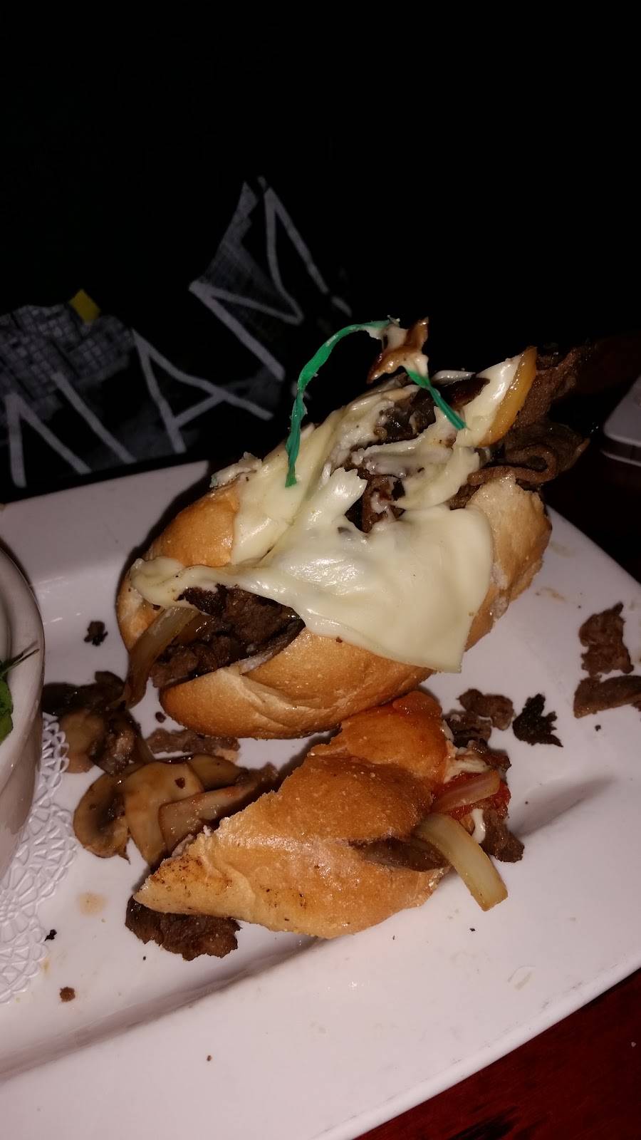 Red Robin Gourmet Burgers and Brews | restaurant | 5125 Jonestown Rd #125, Harrisburg, PA 17112, USA | 7175408600 OR +1 717-540-8600