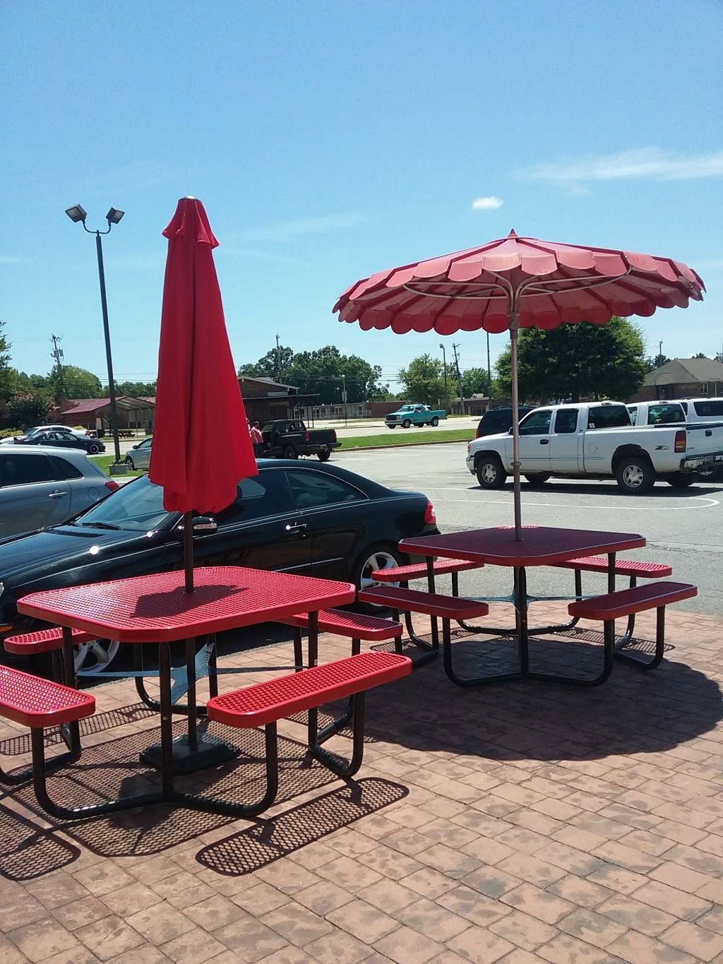 Cook Out | restaurant | 1513 W Floyd Baker Blvd, Gaffney, SC 29341, USA | 8644891295 OR +1 864-489-1295