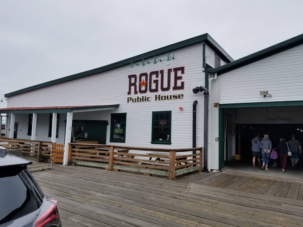 Rogue Pier 39 Public House | restaurant | 100 39th St, Astoria, OR 97103, USA | 5034680923 OR +1 503-468-0923
