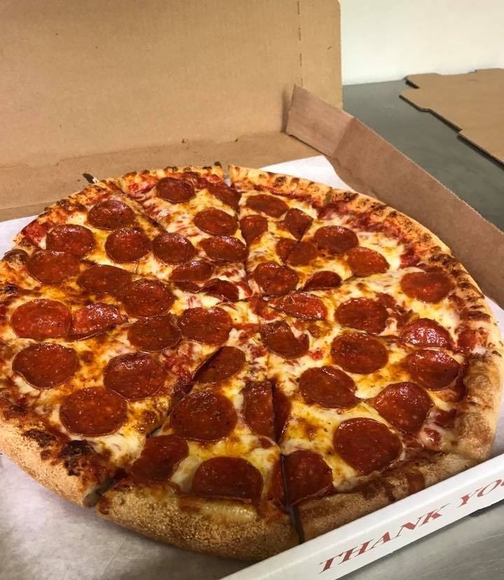 Gioninos Pizzeria | restaurant | 375 E Main St, Canfield, OH 44406, USA | 3309674600 OR +1 330-967-4600