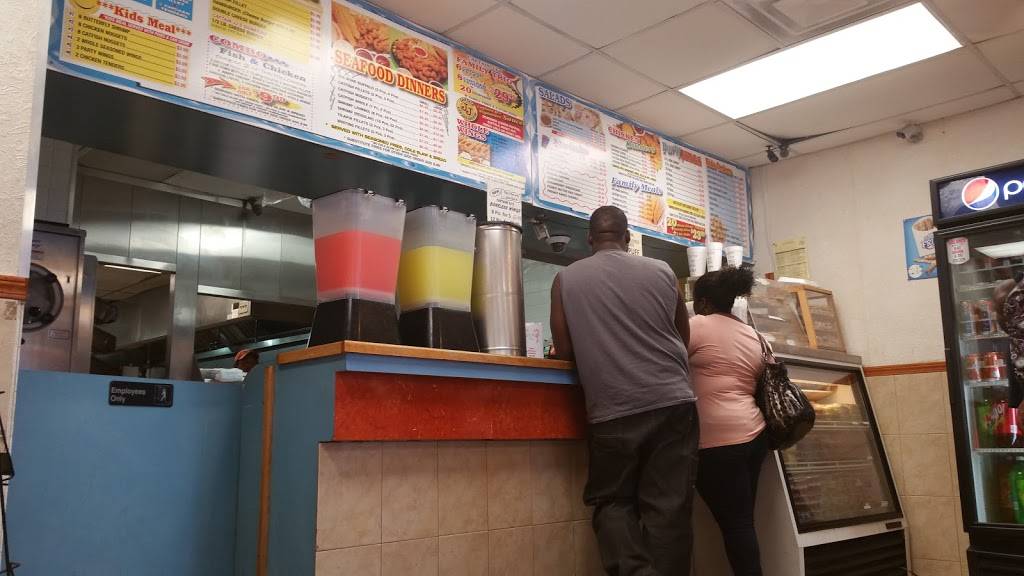 Captain JJs Fish & Chicken | restaurant | 4109 Elvis Presley Blvd, Memphis, TN 38116, USA | 9013453333 OR +1 901-345-3333