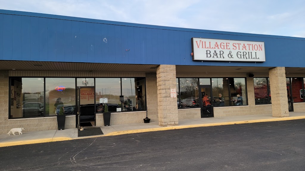 Village Station Bar & Grill | restaurant | 504 Central Ave, Carlisle, OH 45005, USA | 9378068244 OR +1 937-806-8244