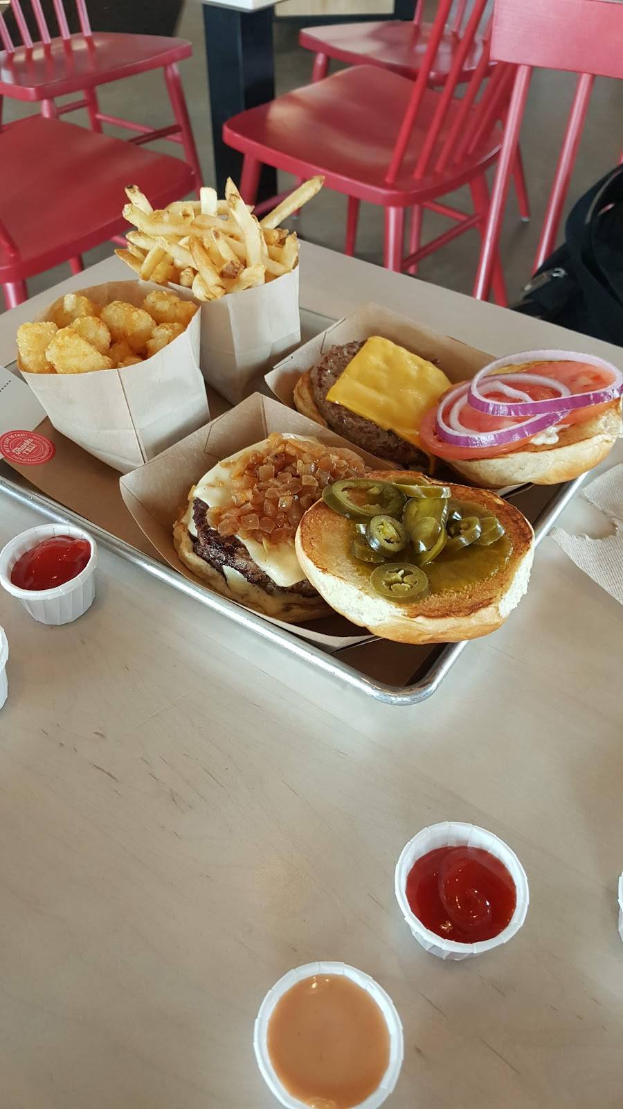 Hat Creek Burger Co. | restaurant | 166 Hargraves Dr., F-100, Dripping Springs, TX 78737, USA | 5124320161 OR +1 512-432-0161