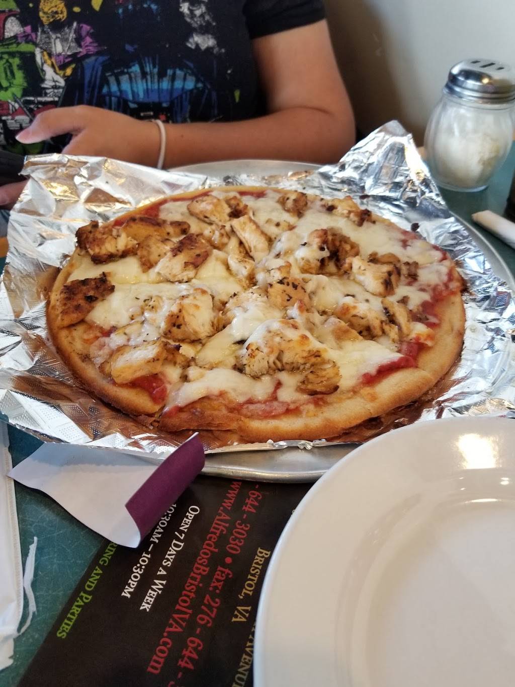 Alfredos | restaurant | 812 Commonwealth Ave, Bristol, VA 24201, USA | 2766443030 OR +1 276-644-3030