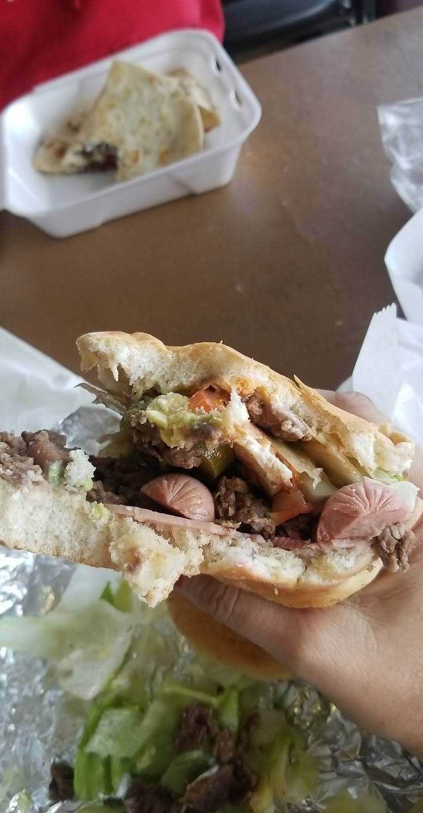 Tres Agaves Taqueria | restaurant | 129 E Elm Ave, Coalinga, CA 93210, USA | 5599351779 OR +1 559-935-1779