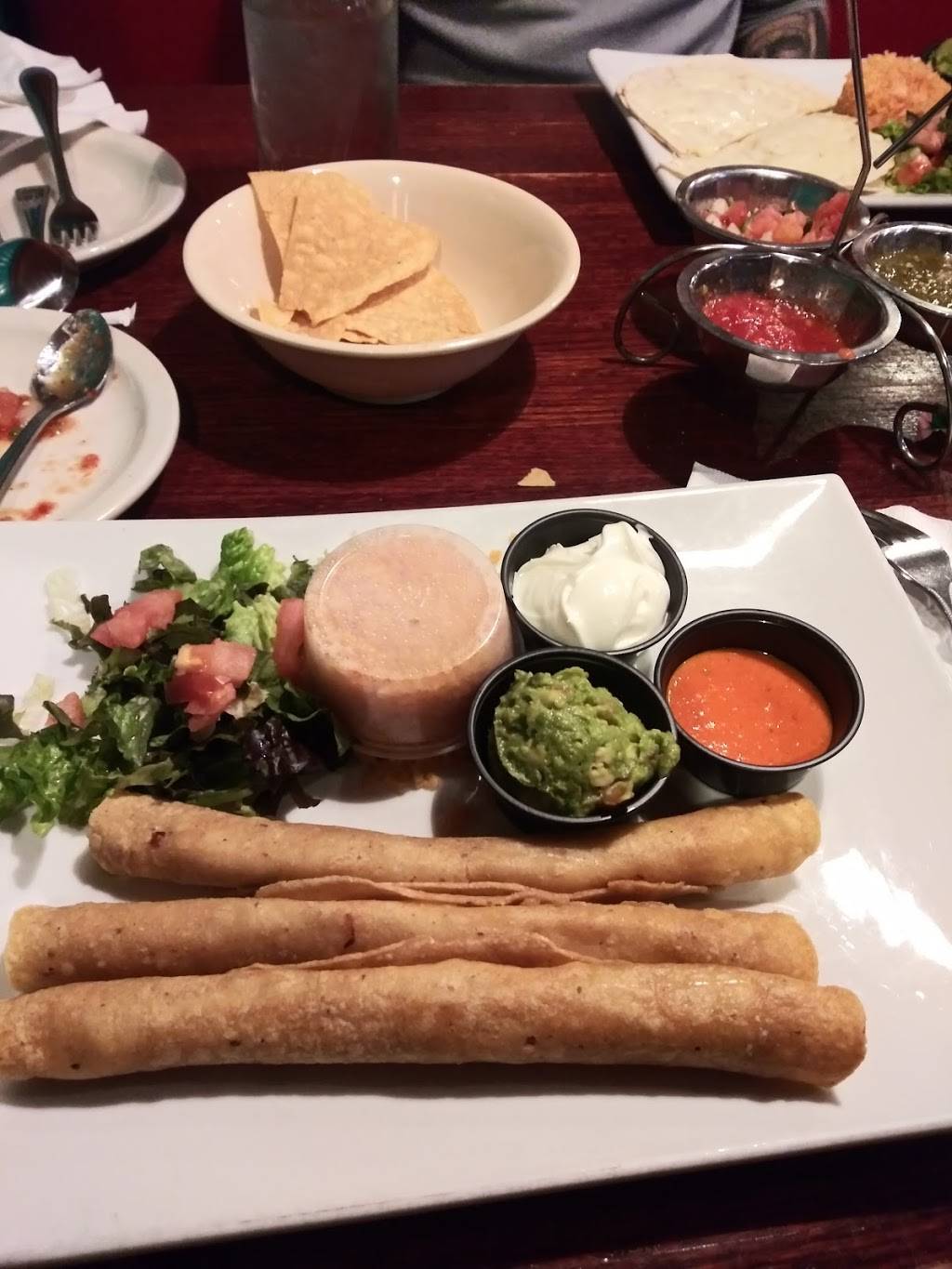La Parrilla Suiza | restaurant | 1622 S Stapley Dr, Mesa, AZ 85204, USA | 4808922872 OR +1 480-892-2872