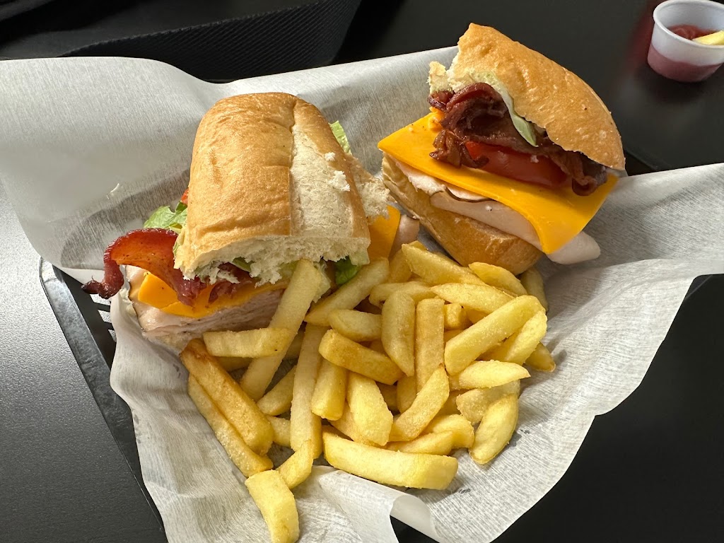 Papa Franks | restaurant | 218 Marble Ave NW, Albuquerque, NM 87102, USA | 5058428944 OR +1 505-842-8944