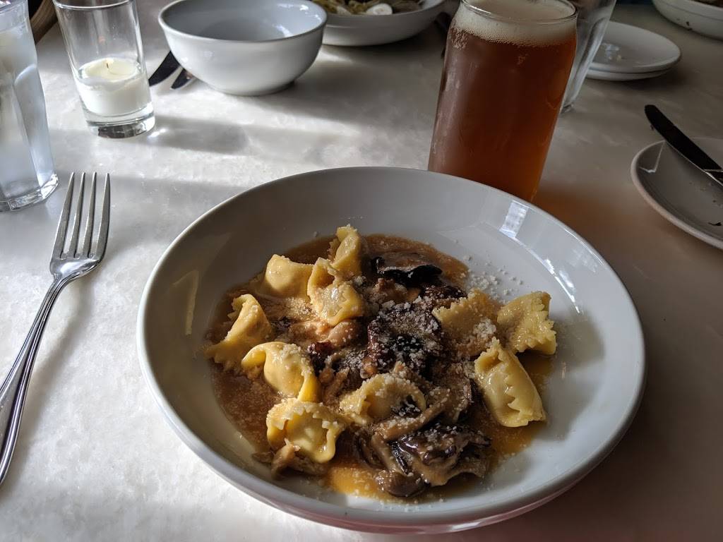 La Farfalle | restaurant | 15 Beaufain St, Charleston, SC 29401, USA | 8432120920 OR +1 843-212-0920