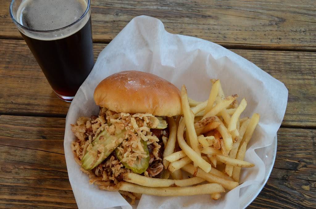 The Map Room | restaurant | 416 3rd St SE #8401, Cedar Rapids, IA 52401, USA | 3193620417 OR +1 319-362-0417