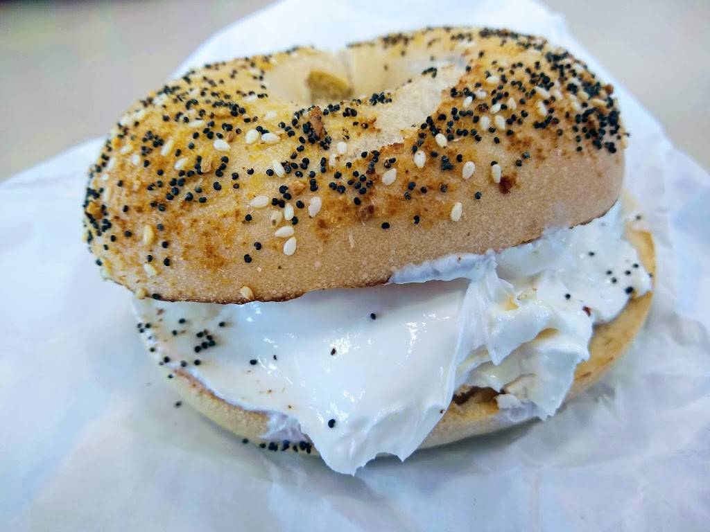 Dunkin | bakery | 43450 US-27, Davenport, FL 33837, USA | 8635476210 OR +1 863-547-6210