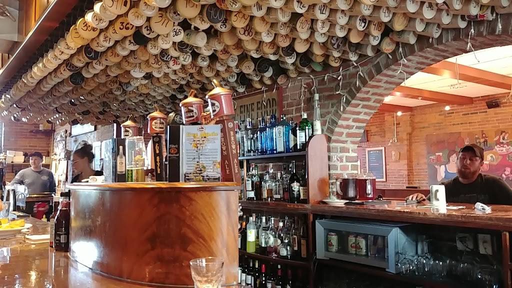 Gritty McDuffs Auburn Brew Pub | restaurant | 68 Main St, Auburn, ME 04210, USA | 2073762739 OR +1 207-376-2739