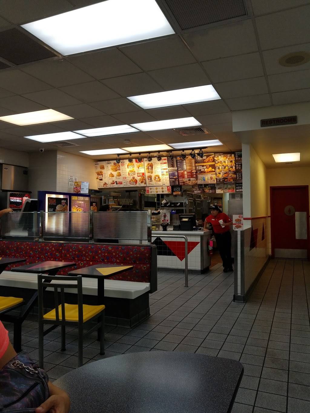 Taco Bell | meal takeaway | 6635 FM78, San Antonio, TX 78244, USA | 2102512973 OR +1 210-251-2973