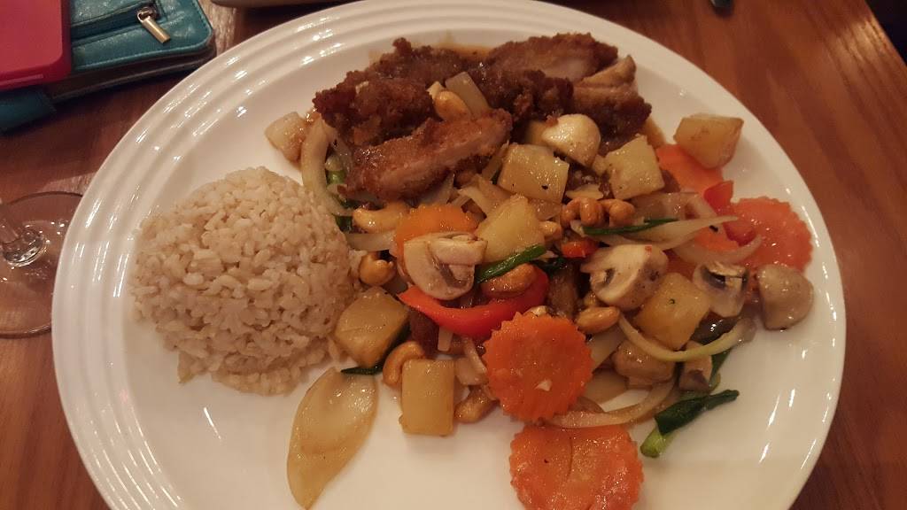 Noodle Barn | restaurant | 707 Centre St, Jamaica Plain, MA 02130, USA | 6175222299 OR +1 617-522-2299