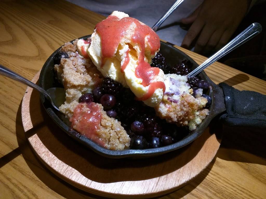 Chilis Grill & Bar | meal takeaway | 2000 Norwich-New London Turnpike, Uncasville, CT 06382, USA | 8608481114 OR +1 860-848-1114