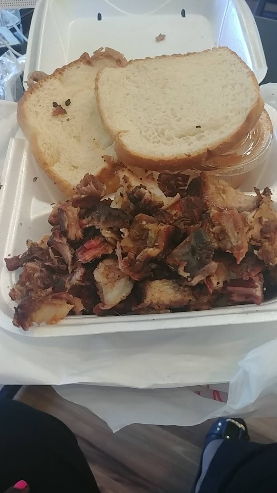 Exsenator BBQ | restaurant | 3349 W 159th St, Markham, IL 60426, USA | 7083331211 OR +1 708-333-1211