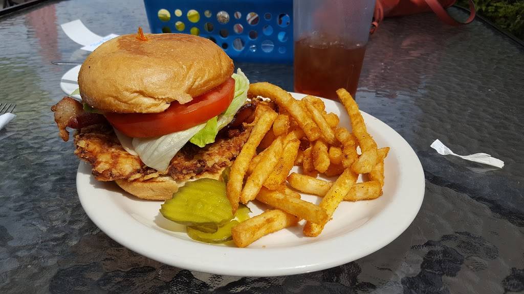 Tierneys Cafe & Tavern | restaurant | 208 E Main St, Lewisville, TX 75057, USA | 9723532109 OR +1 972-353-2109