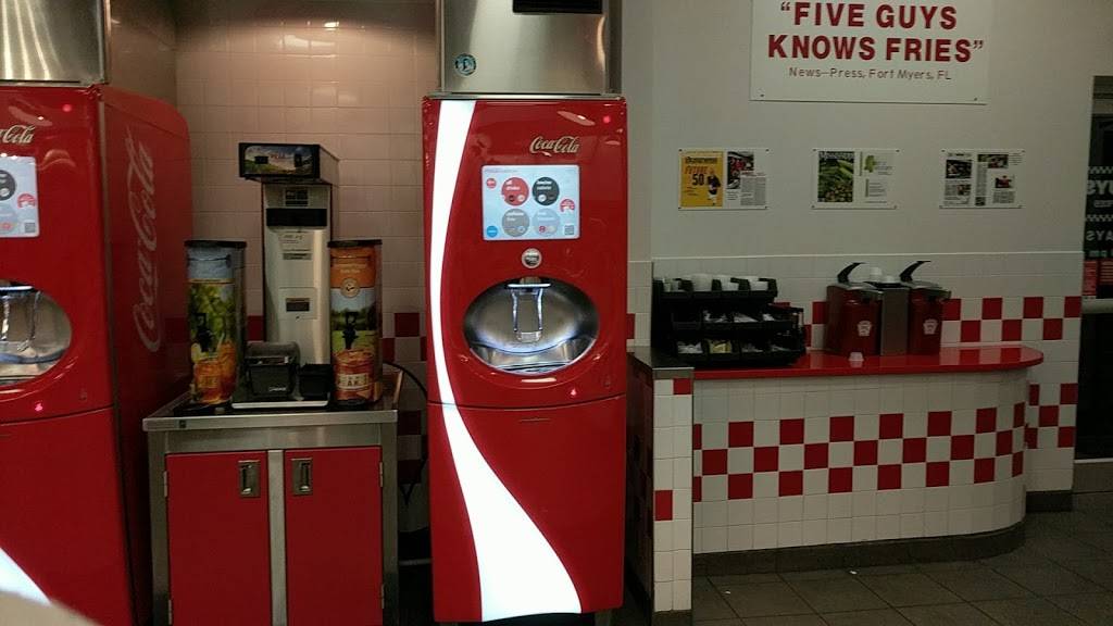 Five Guys | meal takeaway | 3982 N Gloster St, Tupelo, MS 38804, USA | 6623503808 OR +1 662-350-3808