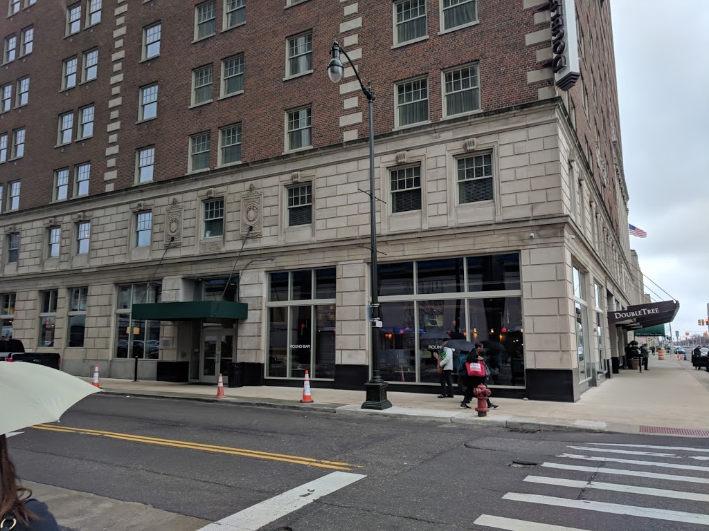 Round Bar | restaurant | 525 W Lafayette Blvd, Detroit, MI 48226, USA | 3139635600 OR +1 313-963-5600