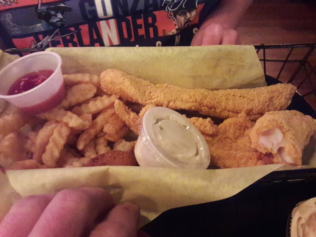 Hamiltons Restaurant And Bar | restaurant | 8460 Central Mall Dr, Port Arthur, TX 77642, USA | 4097240402 OR +1 409-724-0402