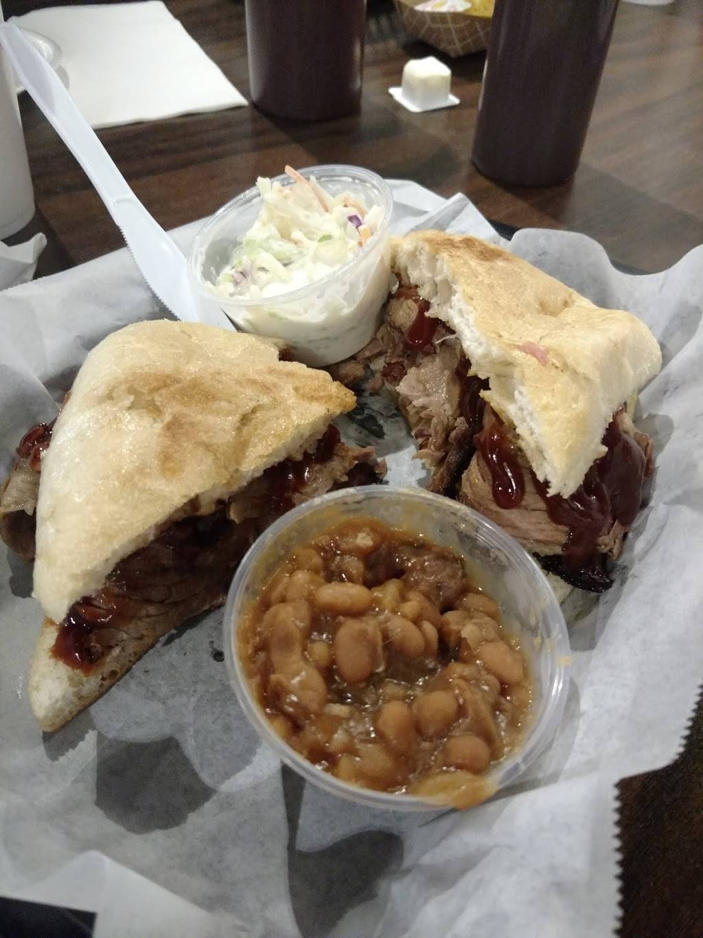 Hawg Heaven | restaurant | 425 W Defenbaugh St, Kokomo, IN 46902, USA | 7654506584 OR +1 765-450-6584