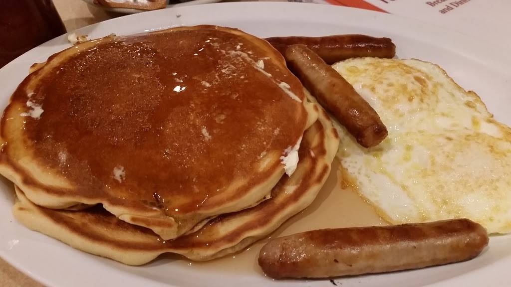 Henny Penny Family Restaurant | restaurant | 1709 IL-120, McHenry, IL 60051, USA | 8153851230 OR +1 815-385-1230