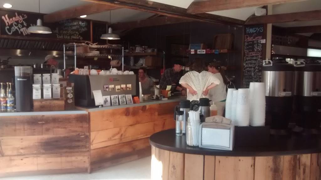 Handys | restaurant | 367 Main St, Yarmouth, ME 04096, USA | 2078465608 OR +1 207-846-5608