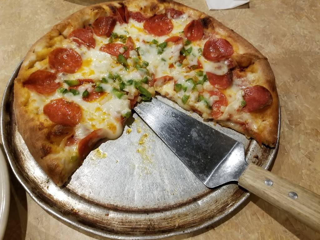 Coscinos Italian Grill | restaurant | 1809 N Causeway Blvd #3111, Mandeville, LA 70471, USA | 9857274984 OR +1 985-727-4984