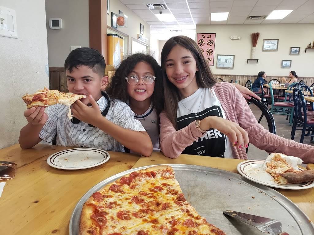 Kersey Pizza | restaurant | 104 Hill St, Kersey, CO 80644, USA | 9703521668 OR +1 970-352-1668