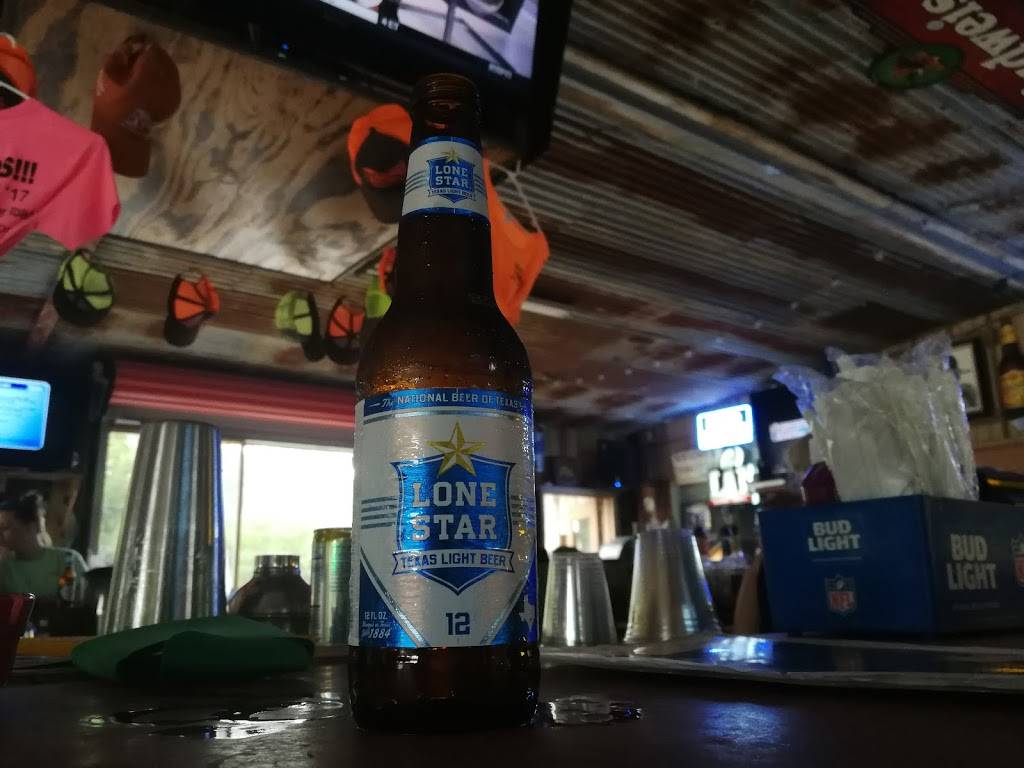 Koozies Icehouse & Grill | restaurant | 8515 River Rd, New Braunfels, TX 78132, USA | 8302267248 OR +1 830-226-7248