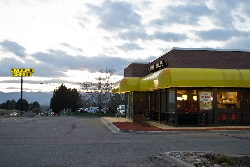 Waffle House | meal takeaway | 201 E County Line Rd, Littleton, CO 80122, USA | 3037381000 OR +1 303-738-1000