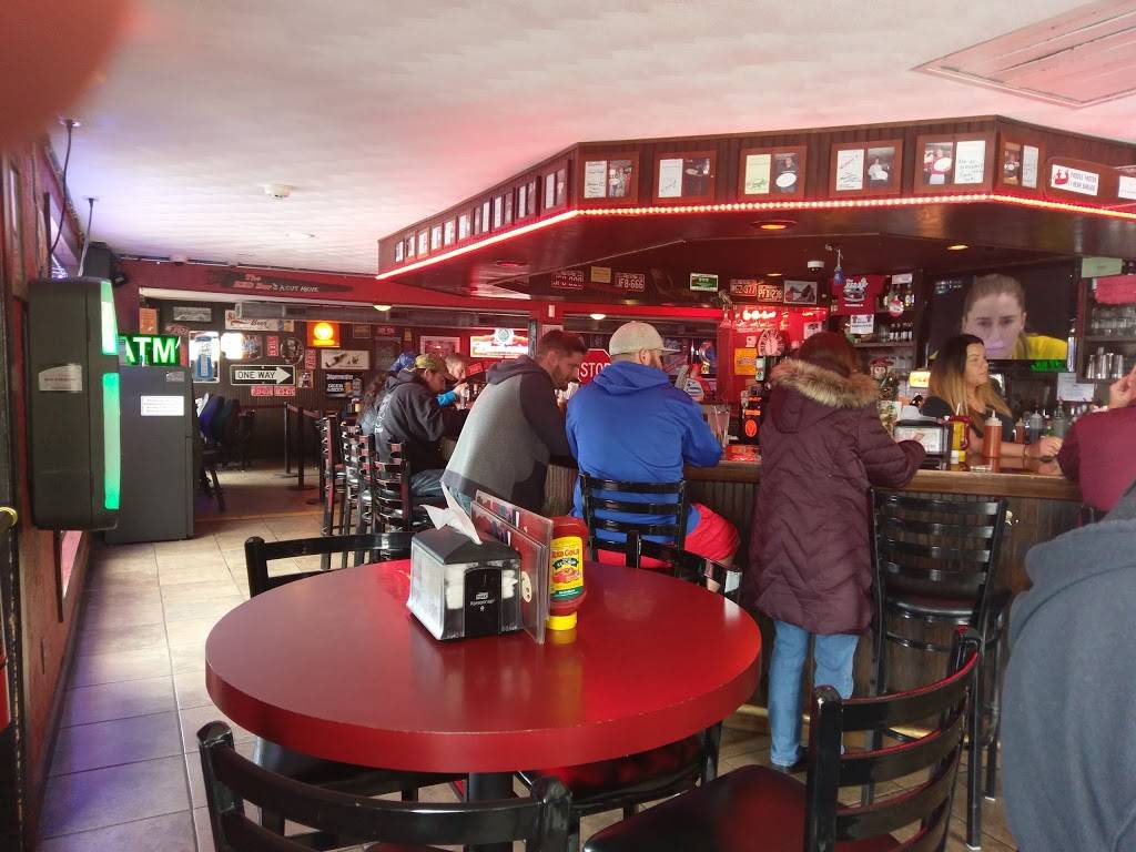 The Red Bar and Grill | restaurant | 416 Beltline Rd, Collinsville, IL 62234, USA | 6182238822 OR +1 618-223-8822