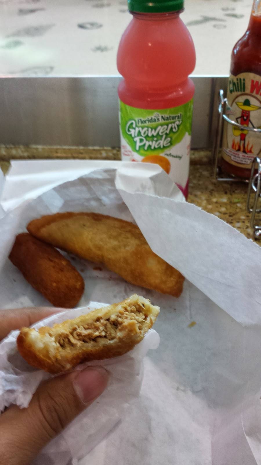 Nathans Famous Hot Dogs | restaurant | Terminal D - North Terminal, Gate D37, Miami International Airport, 2100 NW 42nd Ave, Miami, FL 33126, USA | 7862954097 OR +1 786-295-4097