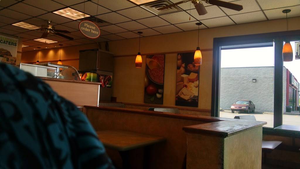 Subway Restaurants | restaurant | 1216 E, Huntsville Hwy, Fayetteville, TN 37334, USA | 9314335654 OR +1 931-433-5654