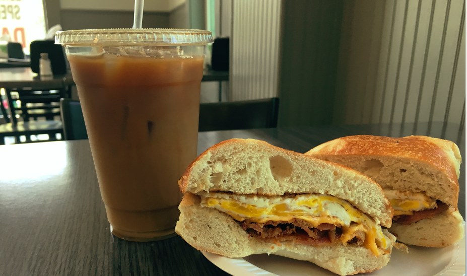 Goldbergs Famous Bagels | bakery | 2101 Montauk Hwy, Amagansett, NY 11930, USA | 6312675552 OR +1 631-267-5552