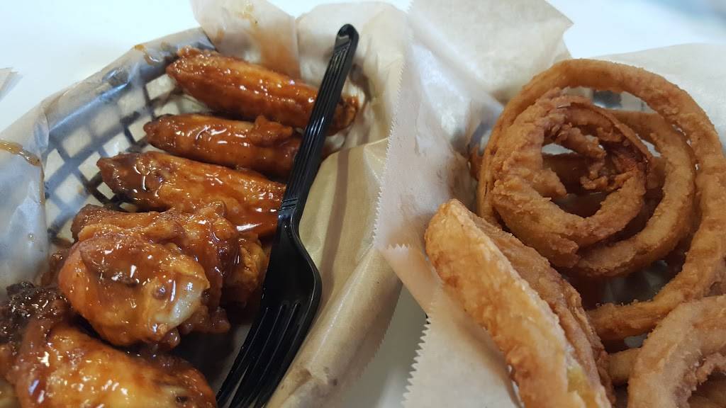 Andys of Clinton | restaurant | 201 W Railroad St # A, Clinton, NC 28328, USA | 9105903007 OR +1 910-590-3007