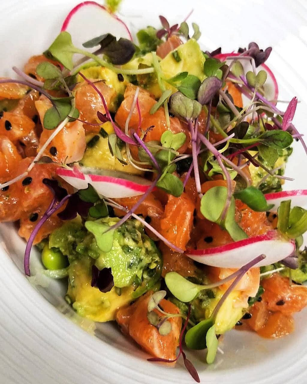 The Cove Restaurant & Oyster Bar | restaurant | 74 Shore Rd, Glen Cove, NY 11542, USA | 5166761211 OR +1 516-676-1211