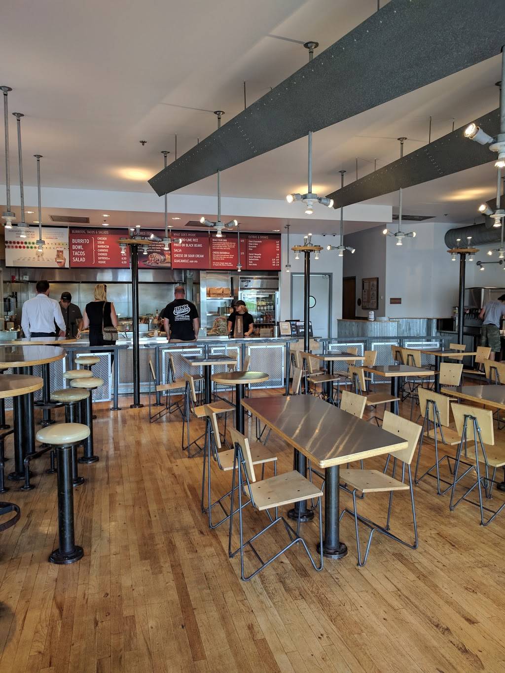 Chipotle Mexican Grill | restaurant | 20505 Rand Rd Ste 400, Kildeer, IL 60047, USA | 8474383835 OR +1 847-438-3835