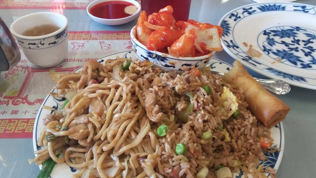 Peacock Chinese Restaurant | restaurant | 2881 McMurry Dr, Anderson, CA 96007, USA | 5303659833 OR +1 530-365-9833