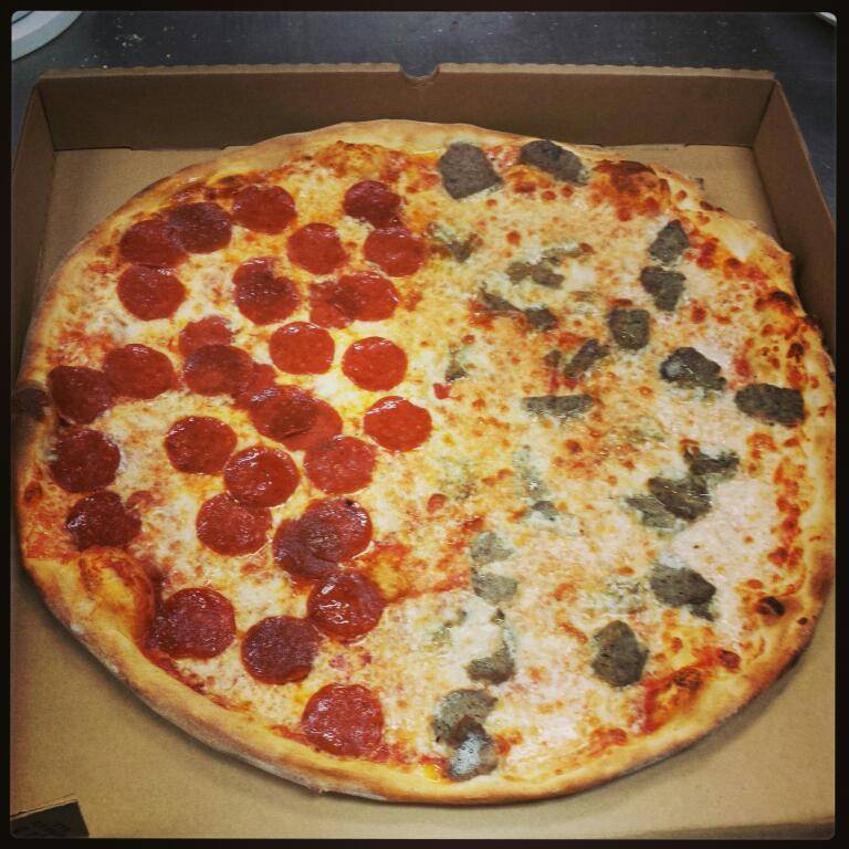 Ricos Pizzeria of Lakewood Ranch | restaurant | 14435 FL-70, Bradenton, FL 34202, USA | 9417589999 OR +1 941-758-9999