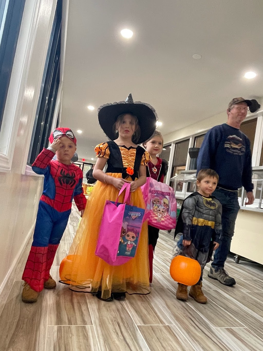 Frontier Town Gateway | restaurant | 4010 Blue Ridge Rd, North Hudson, NY 12855, USA | 5185320600 OR +1 518-532-0600