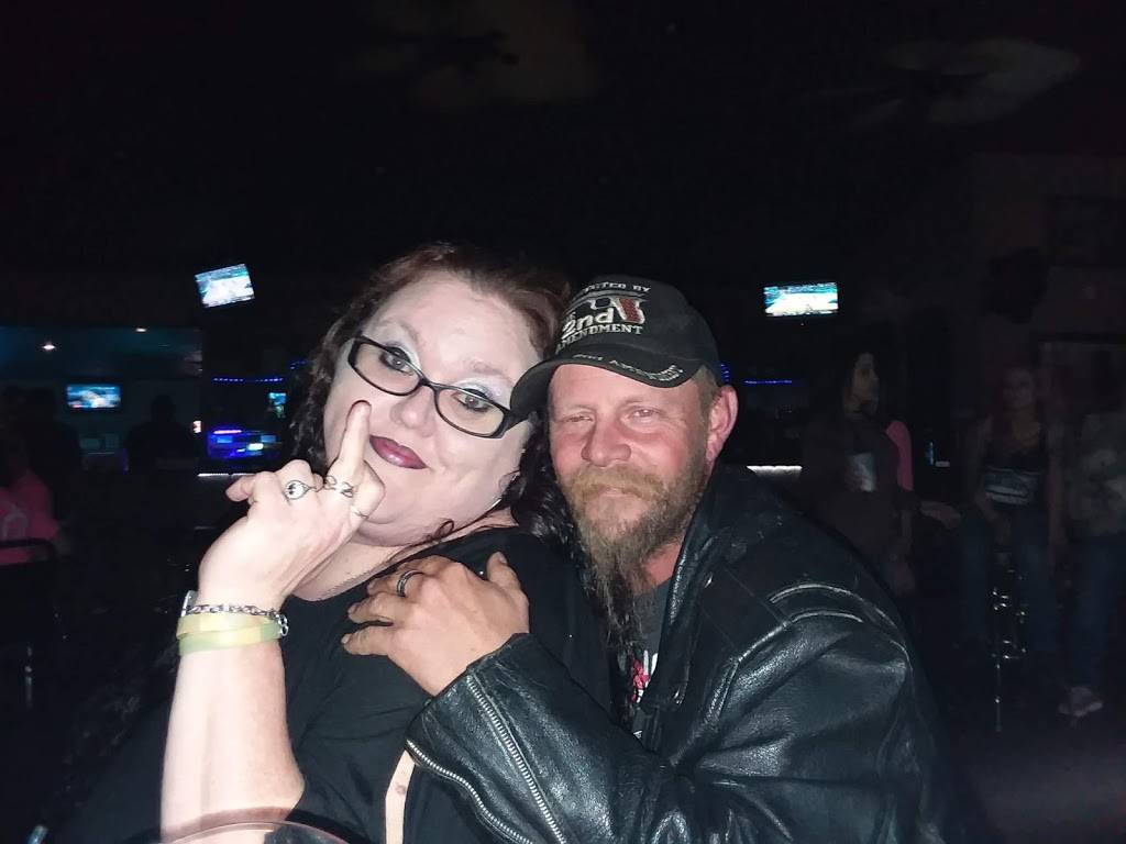 Still Water Bar and Grill | restaurant | 12361 US-431, Guntersville, AL 35976, USA | 2564863725 OR +1 256-486-3725