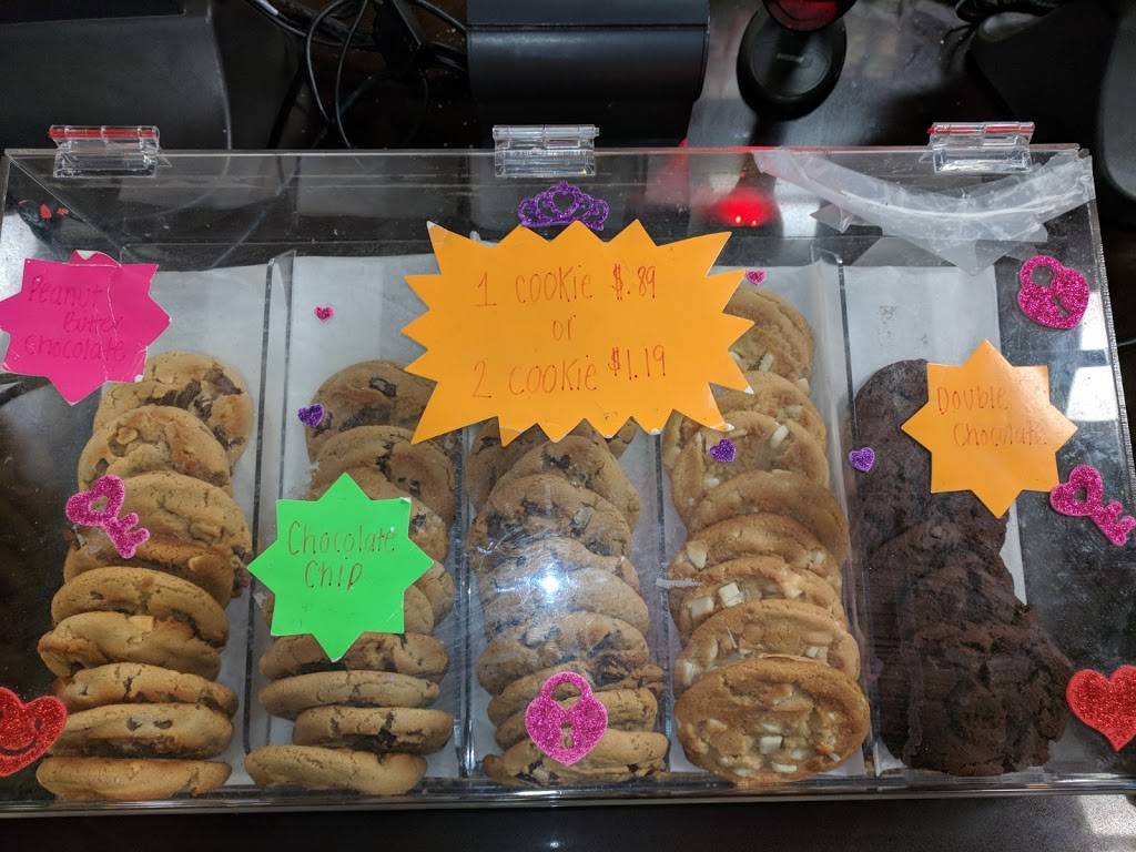 Dunkin Donuts | cafe | 39 W Jackson Blvd, Chicago, IL 60604, USA | 3129393133 OR +1 312-939-3133