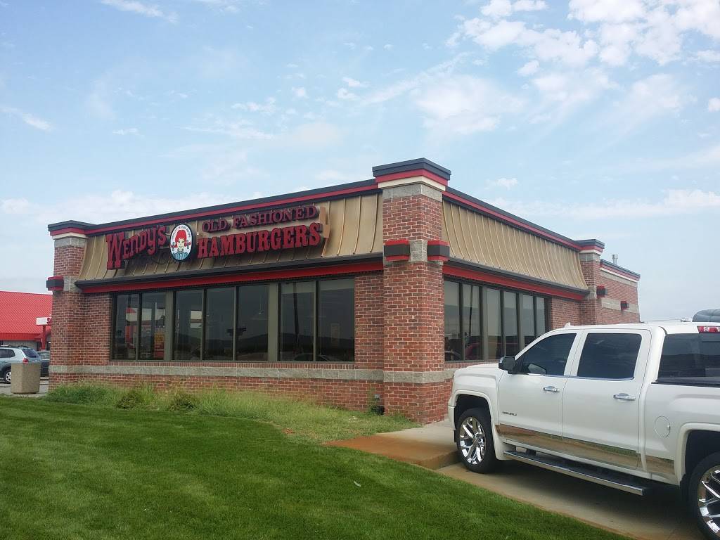 Wendys | restaurant | 2111 Sapp Bros. Drive, Percival, IA 51648, USA | 7123821585 OR +1 712-382-1585