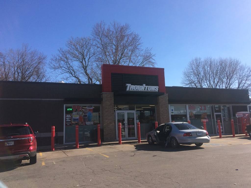 Thorntons | bakery | 401 W Court Ave, Jeffersonville, IN 47130, USA | 8122844796 OR +1 812-284-4796