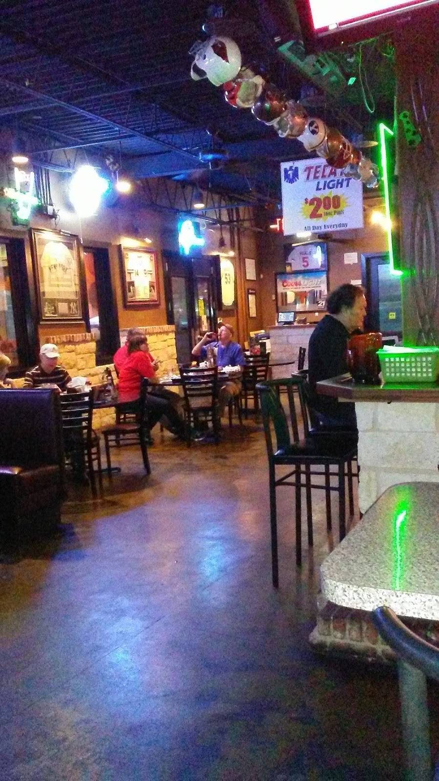 Salty Dog Sports Bar And Grill | restaurant | 2004 N Valley Mills Dr, Waco, TX 76710, USA | 2547325161 OR +1 254-732-5161