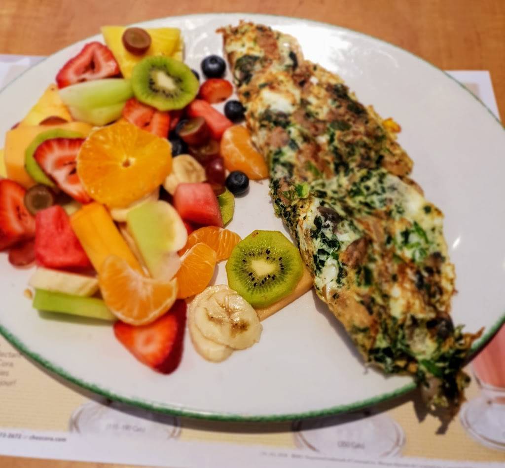 Cora Breakfast and Lunch | restaurant | 35 Harvard Rd, Guelph, ON N1G 3A2, Canada | 5197632844 OR +1 519-763-2844